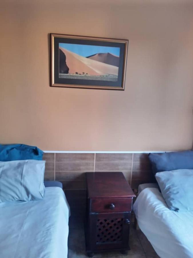 Skippers Backpackers Cc Walvis Bay Eksteriør bilde